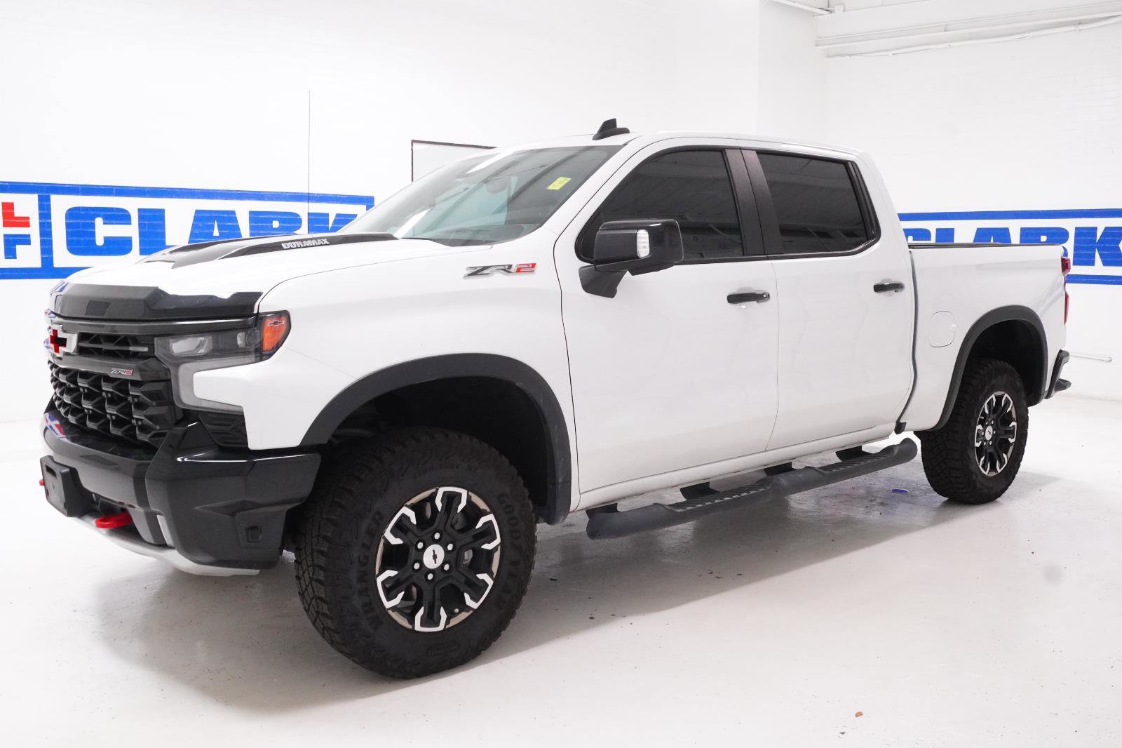 Used 2024 Chevrolet Silverado 1500 ZR2 w/ Technology Package AWD/4WD image 8