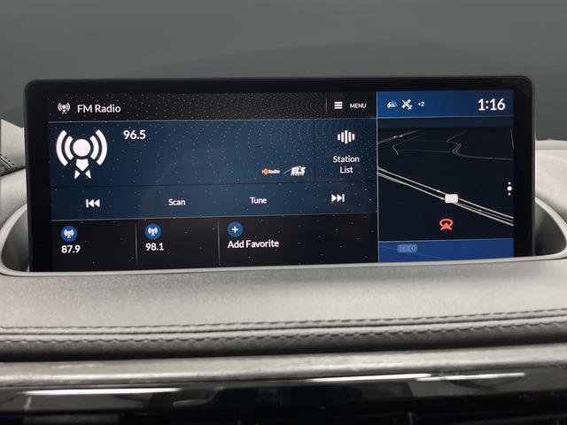 Used 2023 Acura MDX SH-AWD w/ Advance Package image 19