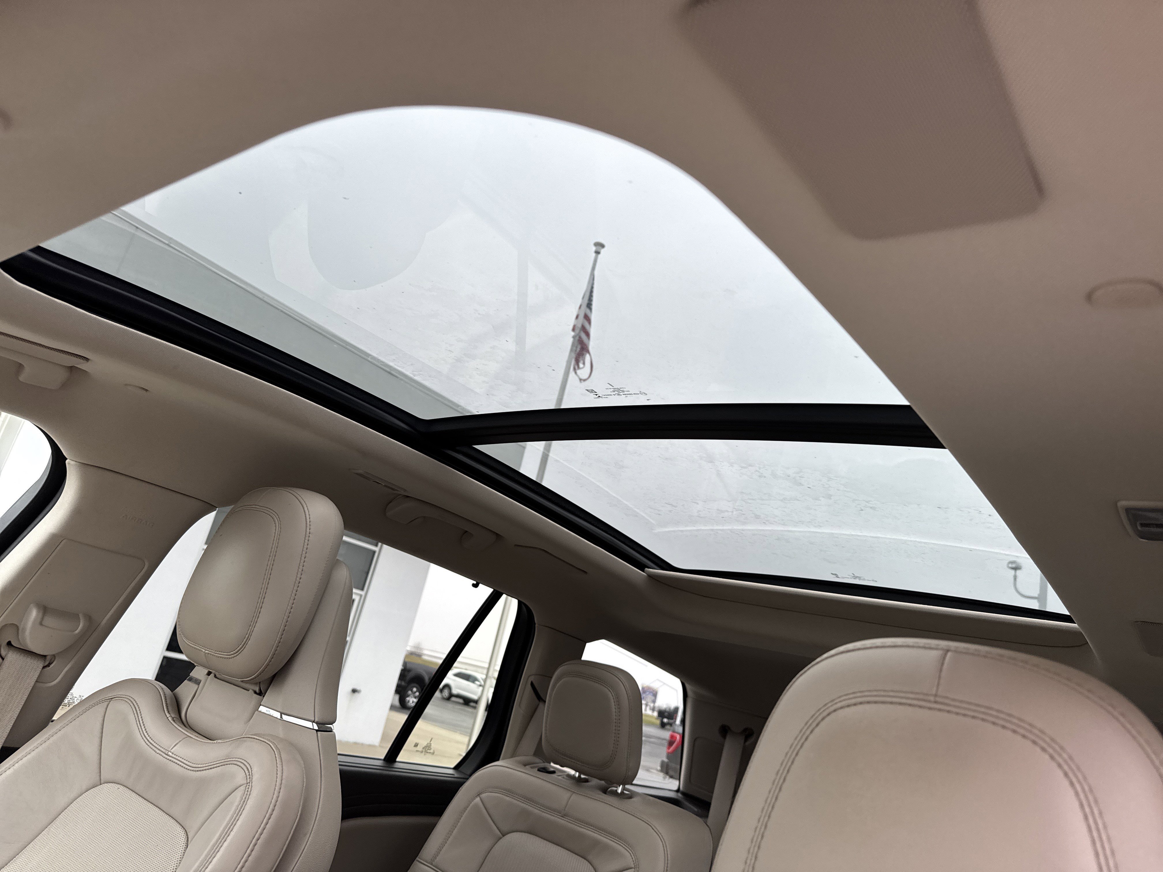 Used 2020 Lincoln Aviator Reserve w/ Equipment Group 202A image 43