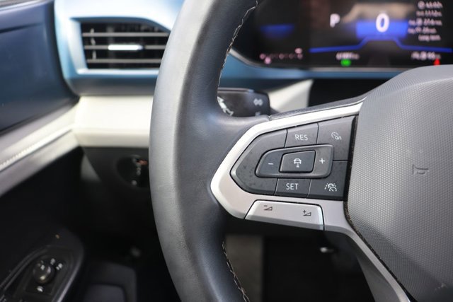 Used 2024 Volkswagen Taos SE image 20