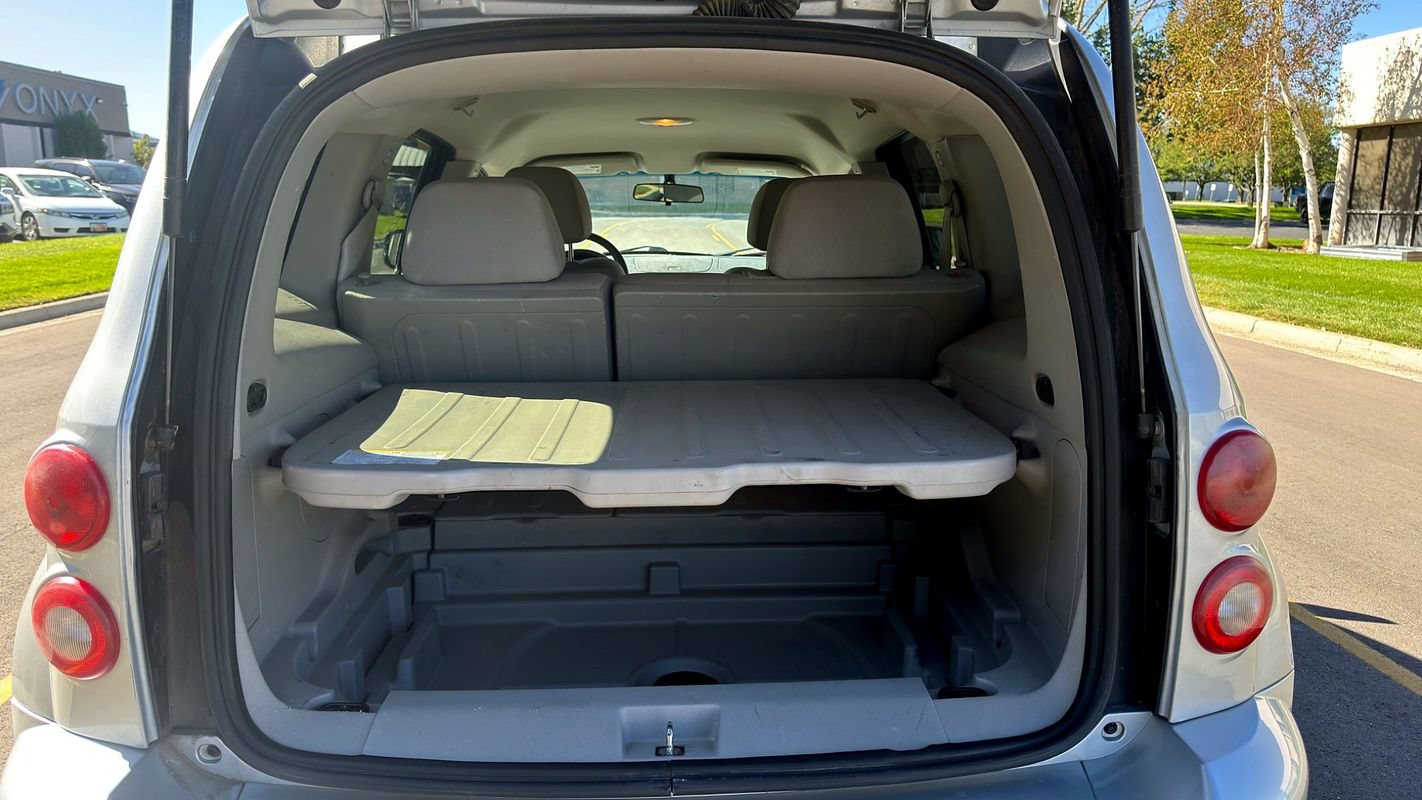 Used 2011 Chevrolet HHR LT FWD image 28