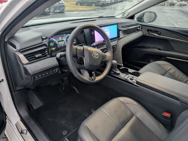 Used 2025 Toyota Camry XLE w/ Premium Plus Package image 13
