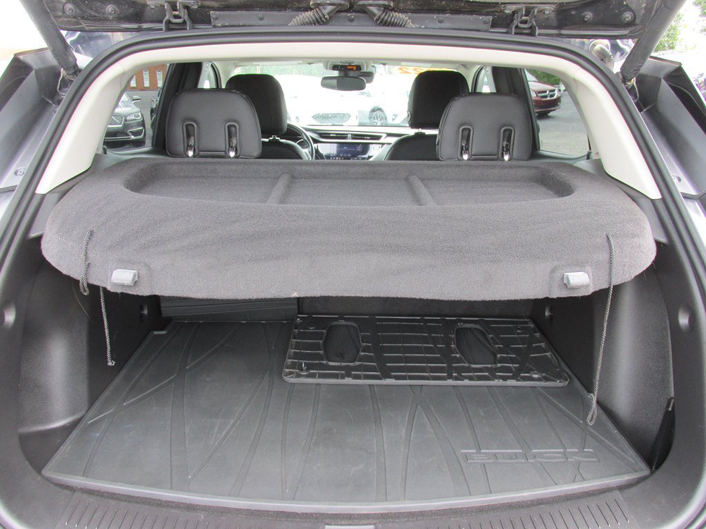Used 2022 Buick Encore GX Essence w/ Experience Buick Package AWD/4WD image 7