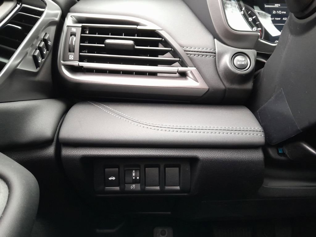 Certified 2025 Subaru Legacy Limited image 14