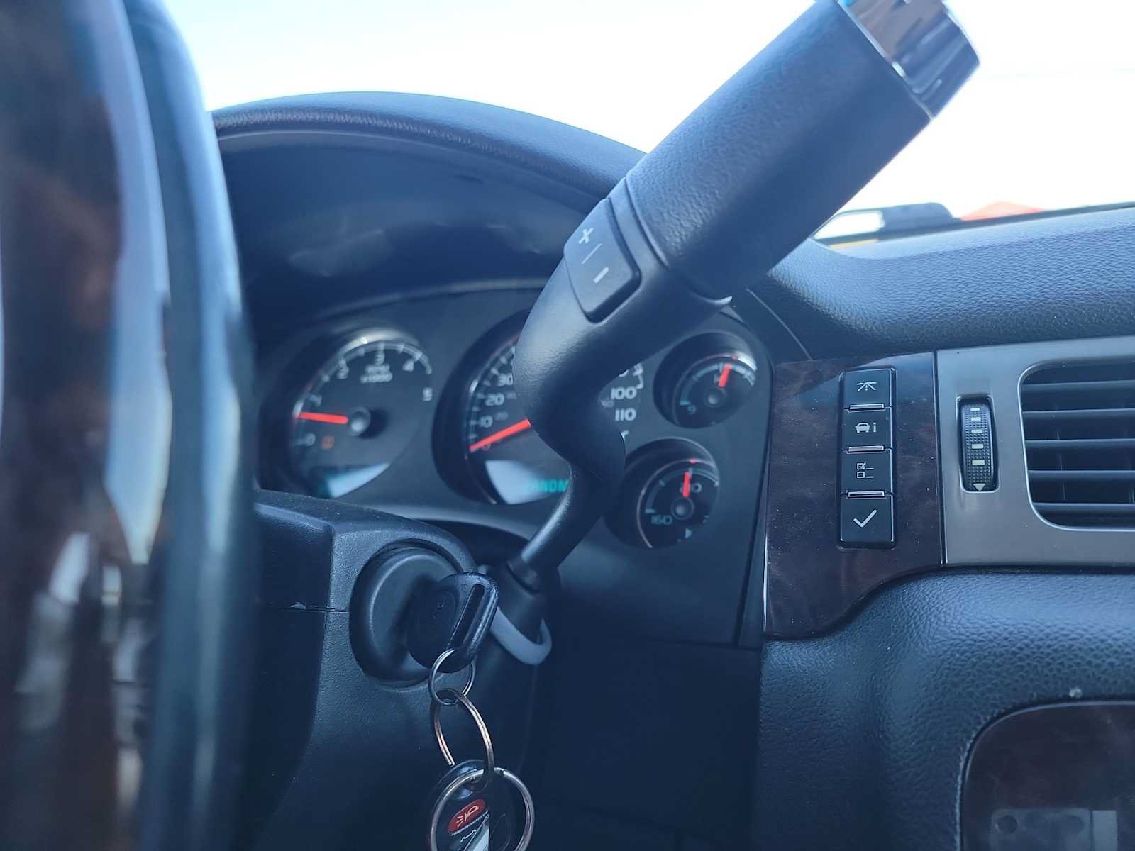 Used 2012 GMC Yukon XL Denali AWD/4WD image 20