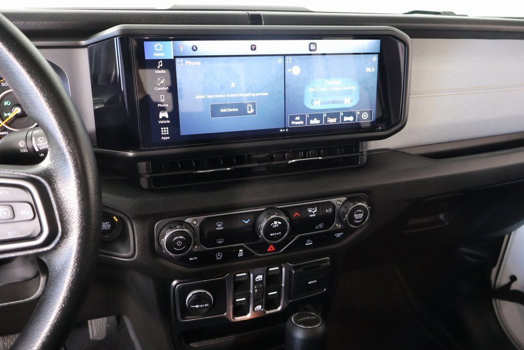 Used 2024 Jeep Gladiator Sport image 5