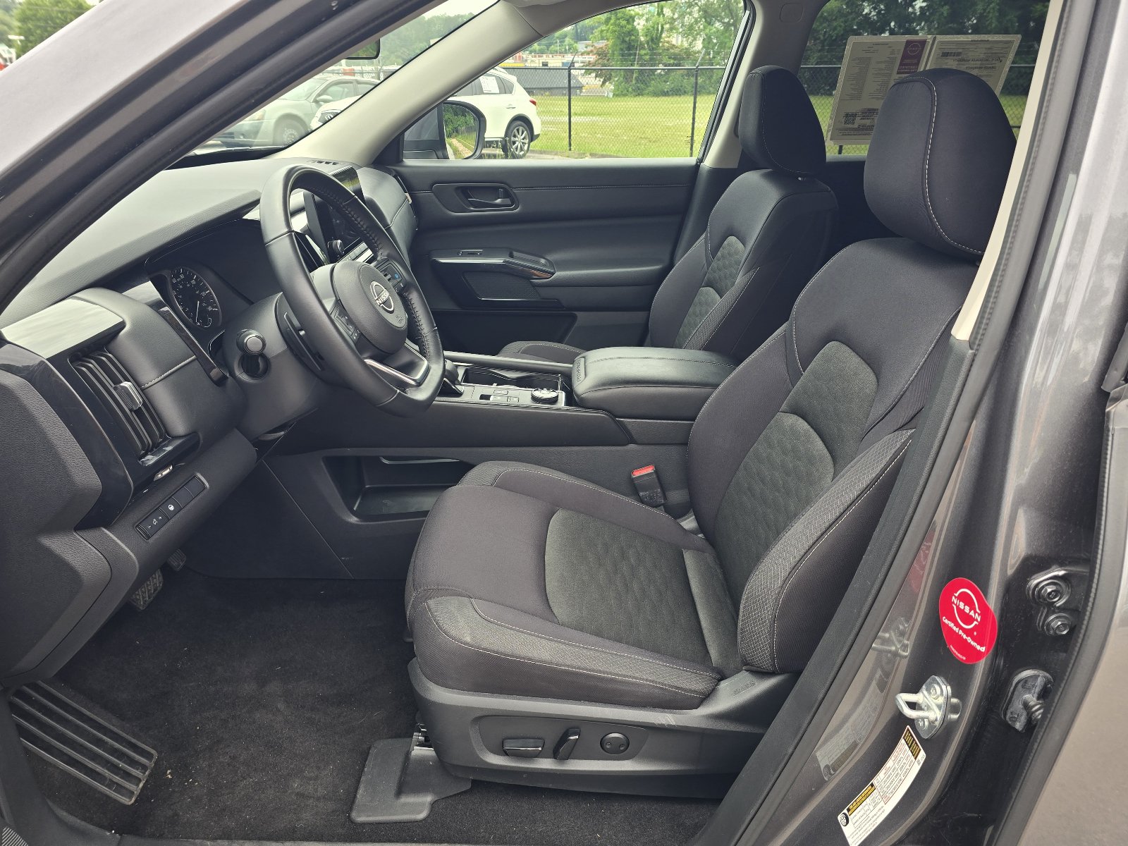 Certified 2024 Nissan Pathfinder SV AWD/4WD image 13