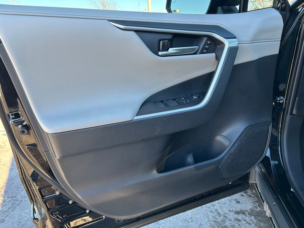 Used 2025 Toyota 4Runner TRD Off-Road Premium image 20