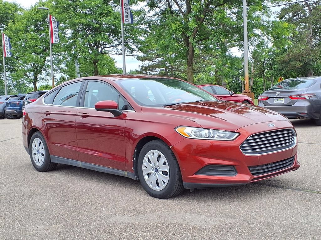 Used 2014 Ford Fusion S FWD image 3
