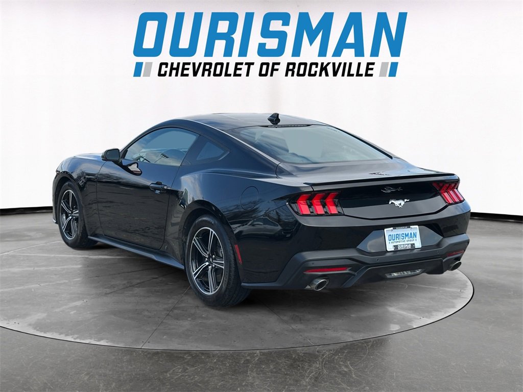 Used 2024 Ford Mustang Premium image 4