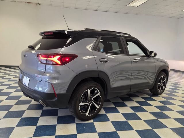 Used 2023 Chevrolet TrailBlazer RS w/ Sun and Liftgate Package image 8