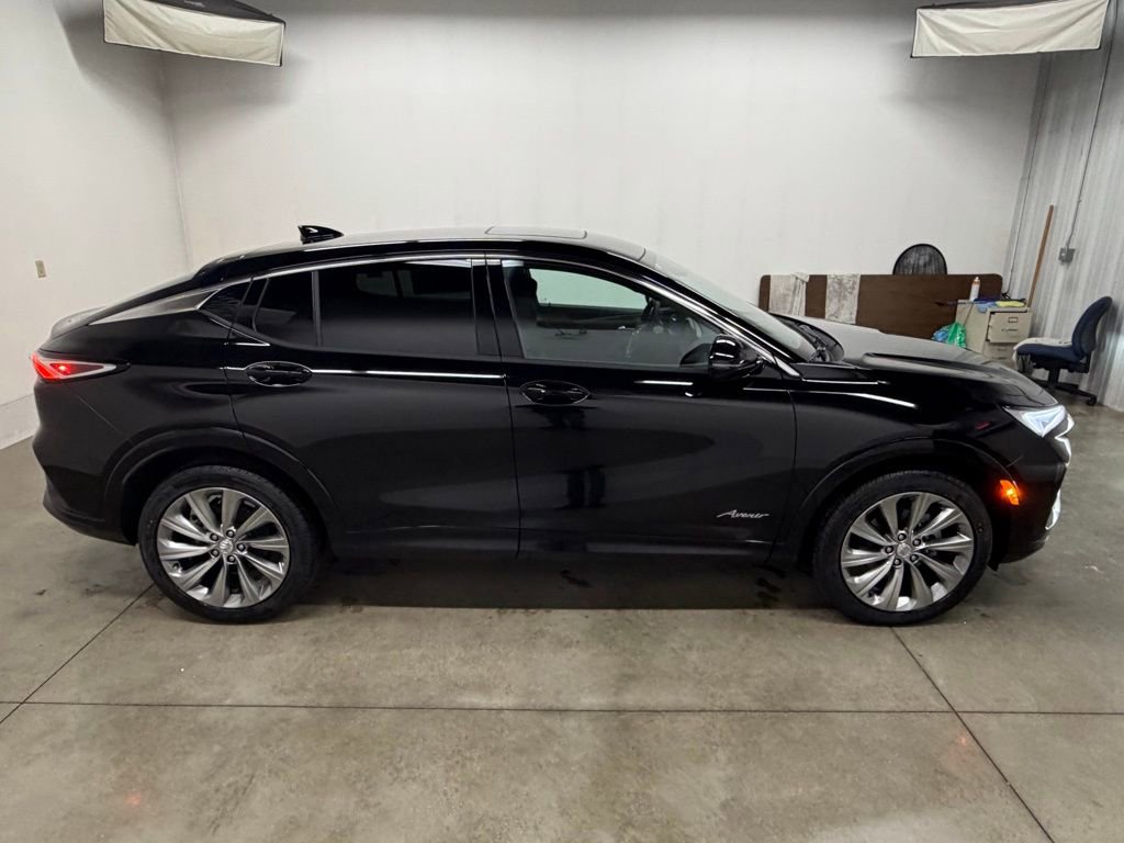 New 2026 Buick Envista Avenir image 2