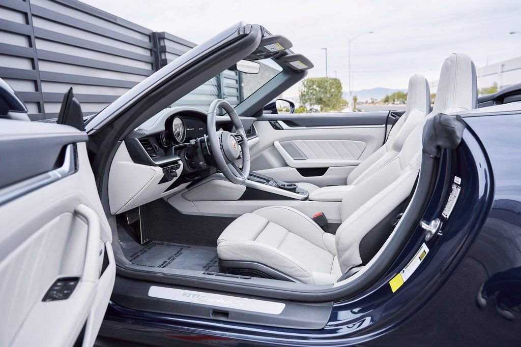 Used 2021 Porsche 911 Turbo S image 28