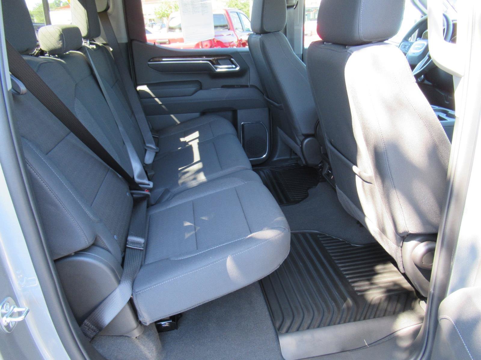 Used 2026 GMC Sierra 1500 SLE w/ Preferred Package AWD/4WD image 36
