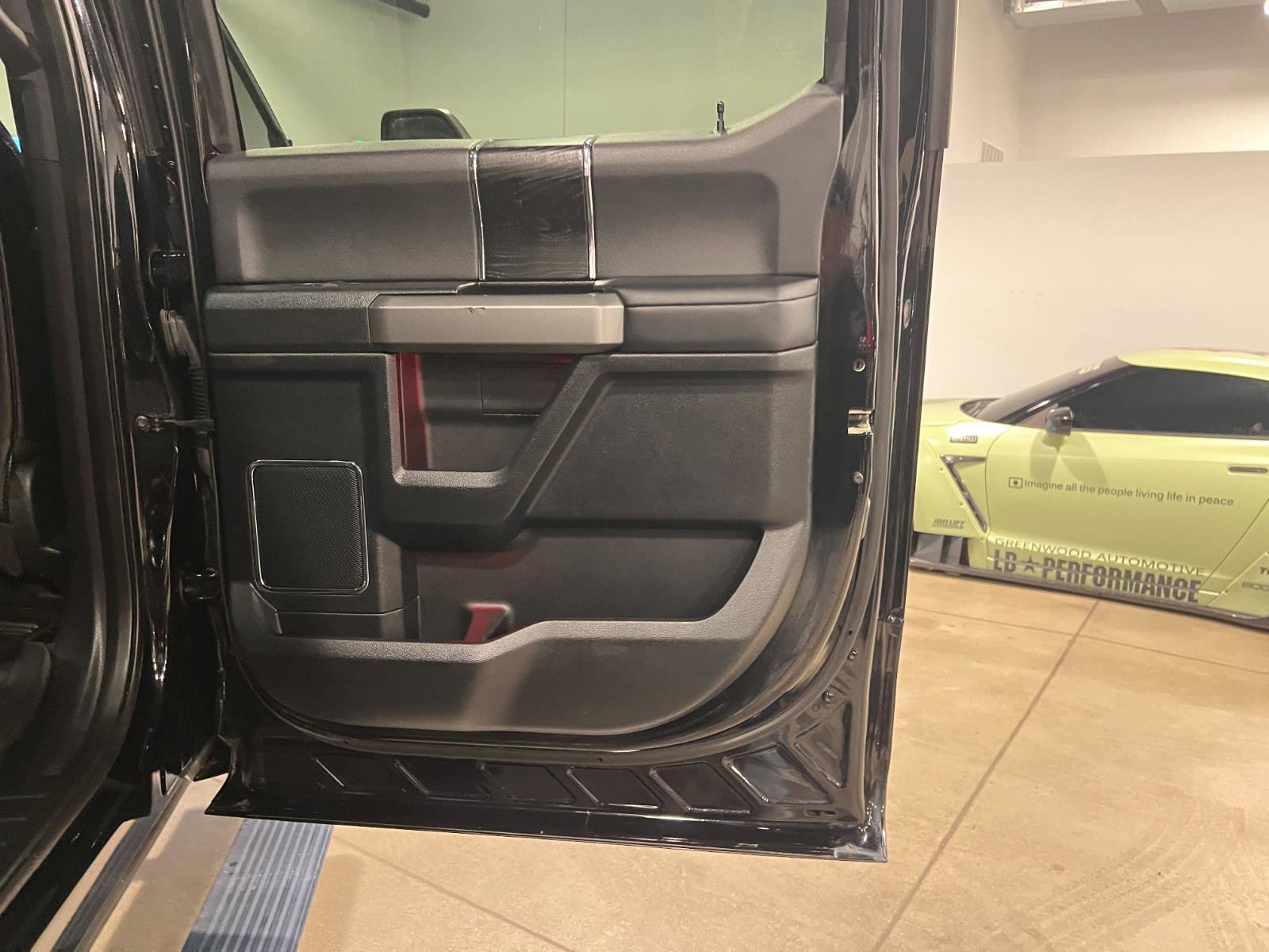 Used 2018 Ford F250 Platinum w/ Platinum Ultimate Package image 38