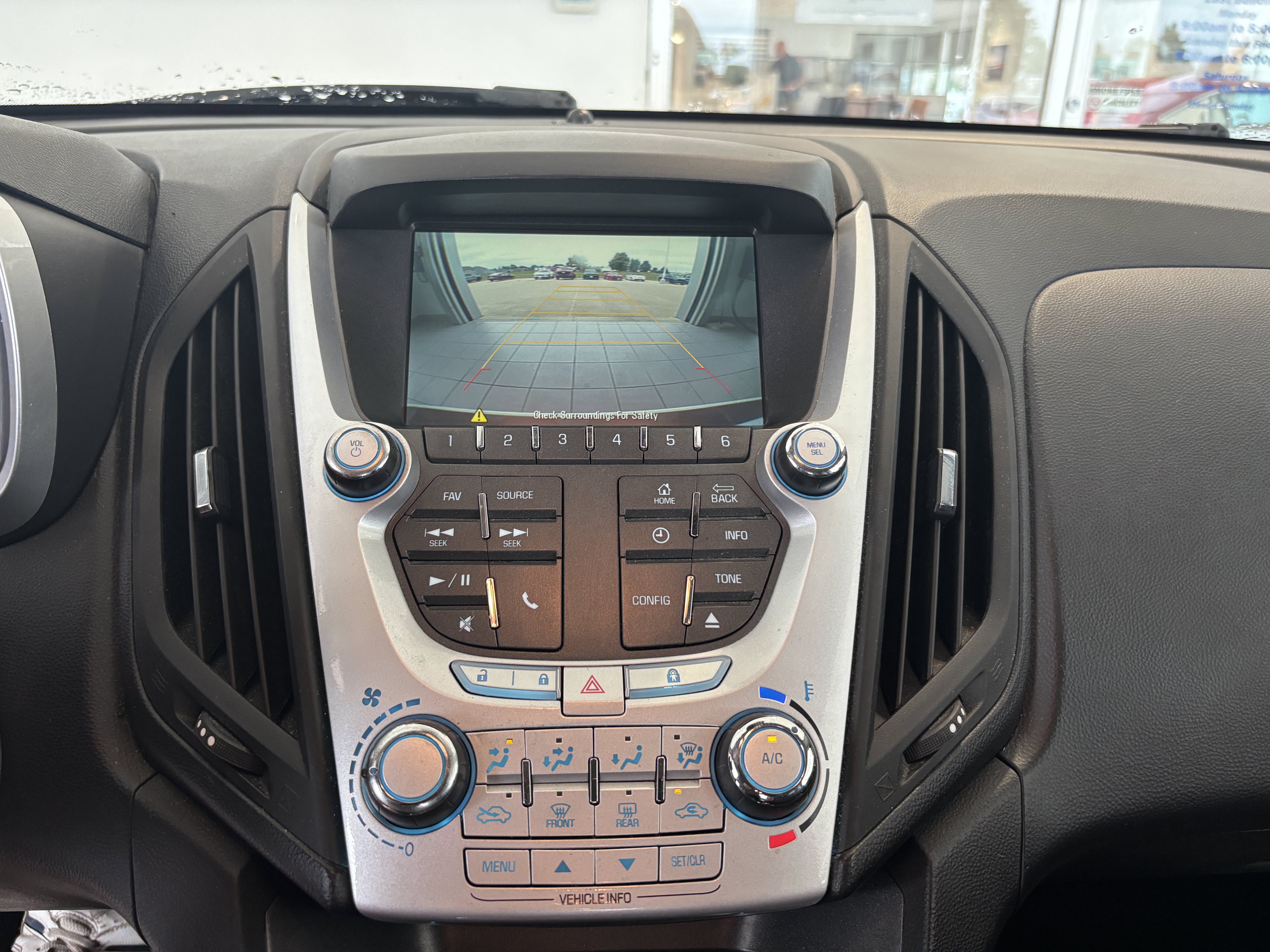 Used 2015 Chevrolet Equinox LT FWD image 15