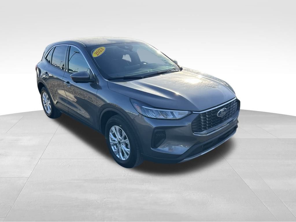 Used 2023 Ford Escape Active w/ Tech Pack #2 image 9