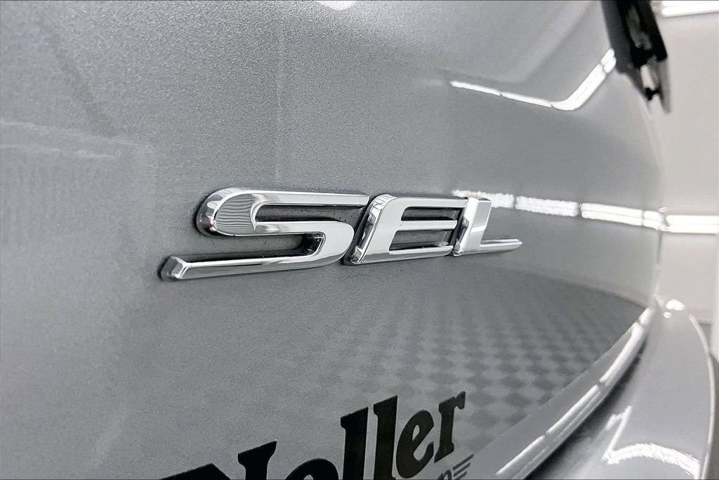 Certified 2024 Ford Edge SEL w/ Convenience Package AWD/4WD image 8