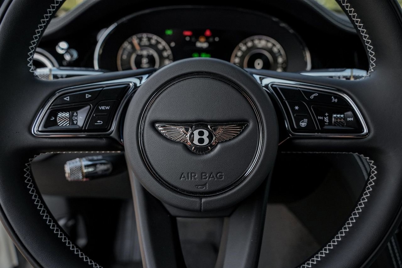 New 2026 Bentley Flying Spur Plug-In Hybrid image 21