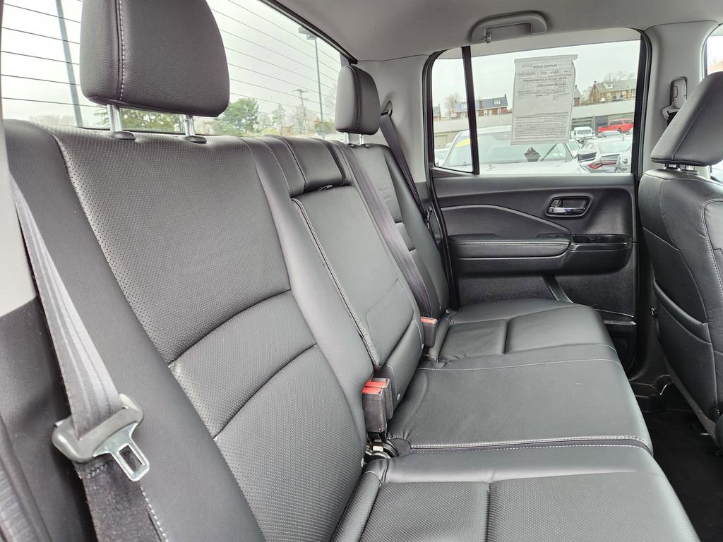 Used 2018 Honda Ridgeline RTL-T image 16