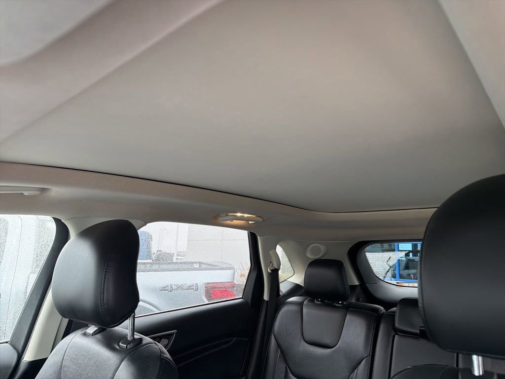 Certified 2019 Ford Edge Titanium w/ Equipment Group 301A image 30