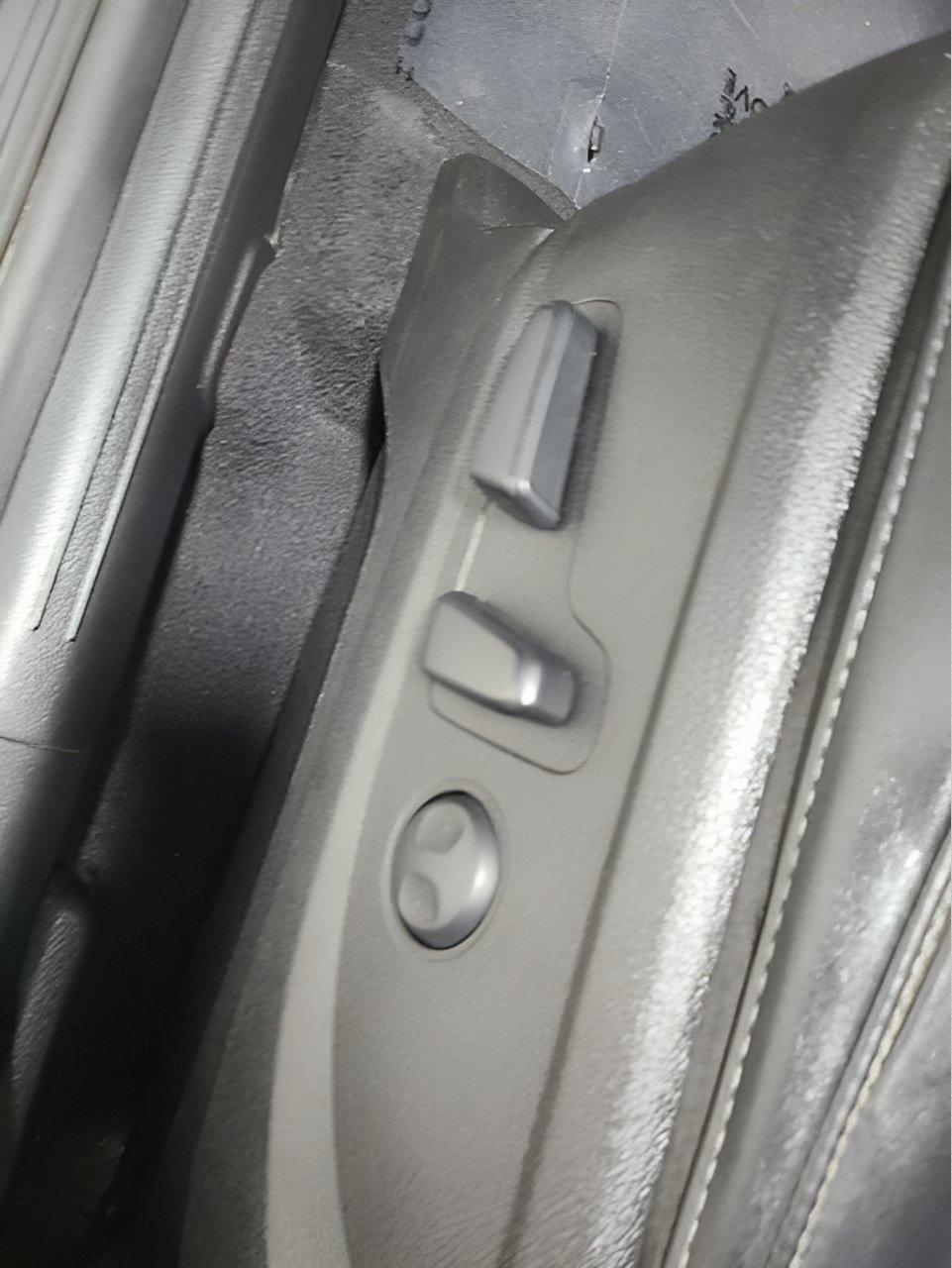 Used 2023 Kia Telluride S AWD/4WD image 19