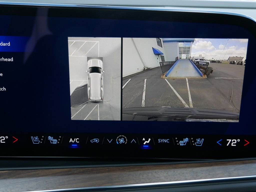 New 2026 Chevrolet Suburban High Country AWD/4WD image 27