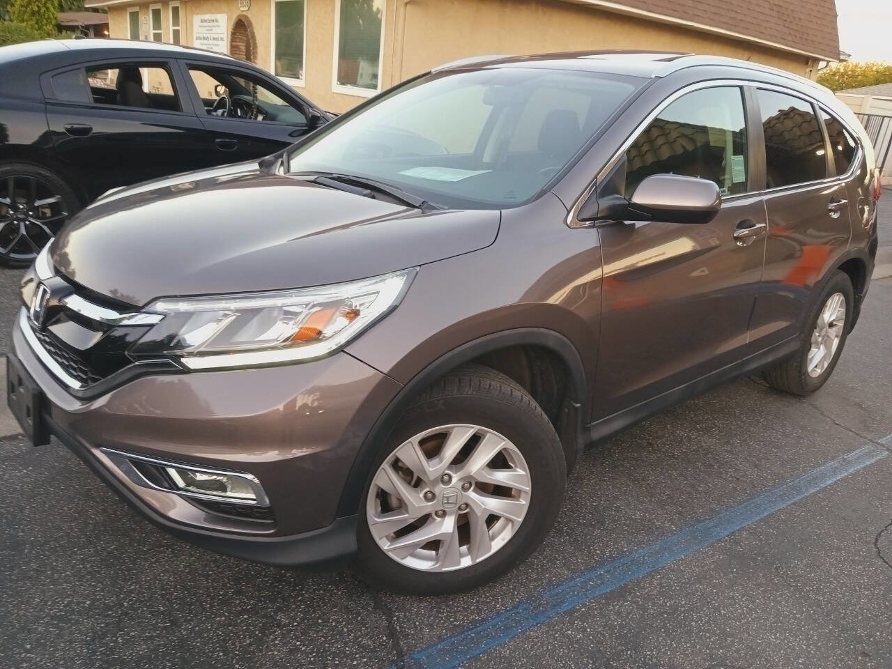 Used 2016 Honda CR-V EX-L image 2