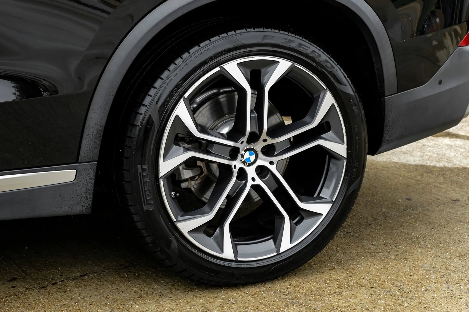 Used 2022 BMW X5 sDrive40i w/ Parking Assistance Package RWD image 50