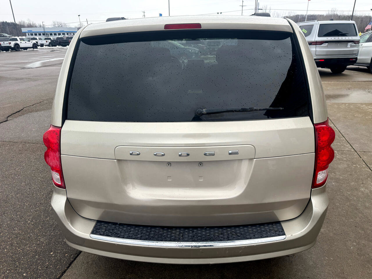 Used 2014 Dodge Grand Caravan SXT image 6