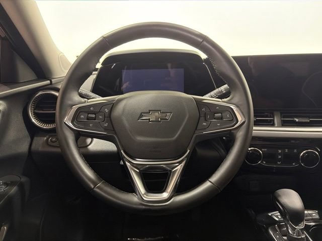 Used 2025 Chevrolet Trax ACTIV w/ Driver Confidence Package FWD image 29