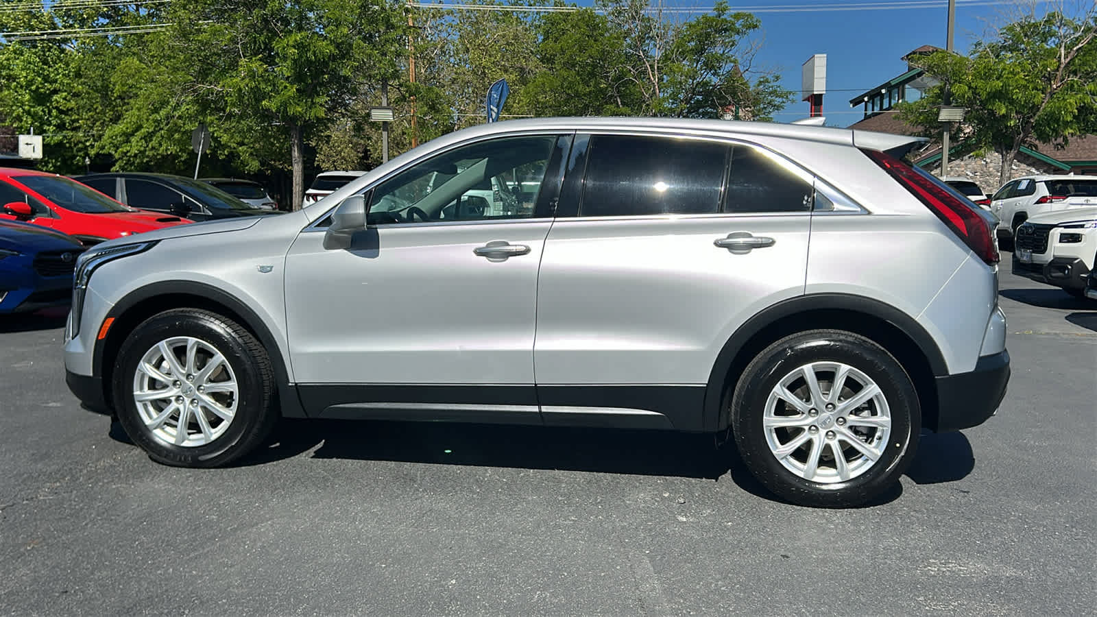 Used 2019 Cadillac XT4 Luxury FWD image 8