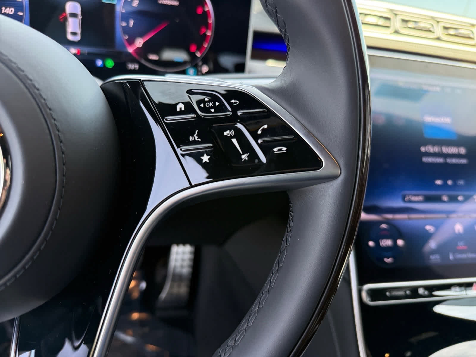 New 2026 Mercedes-Benz S 500 4MATIC image 21