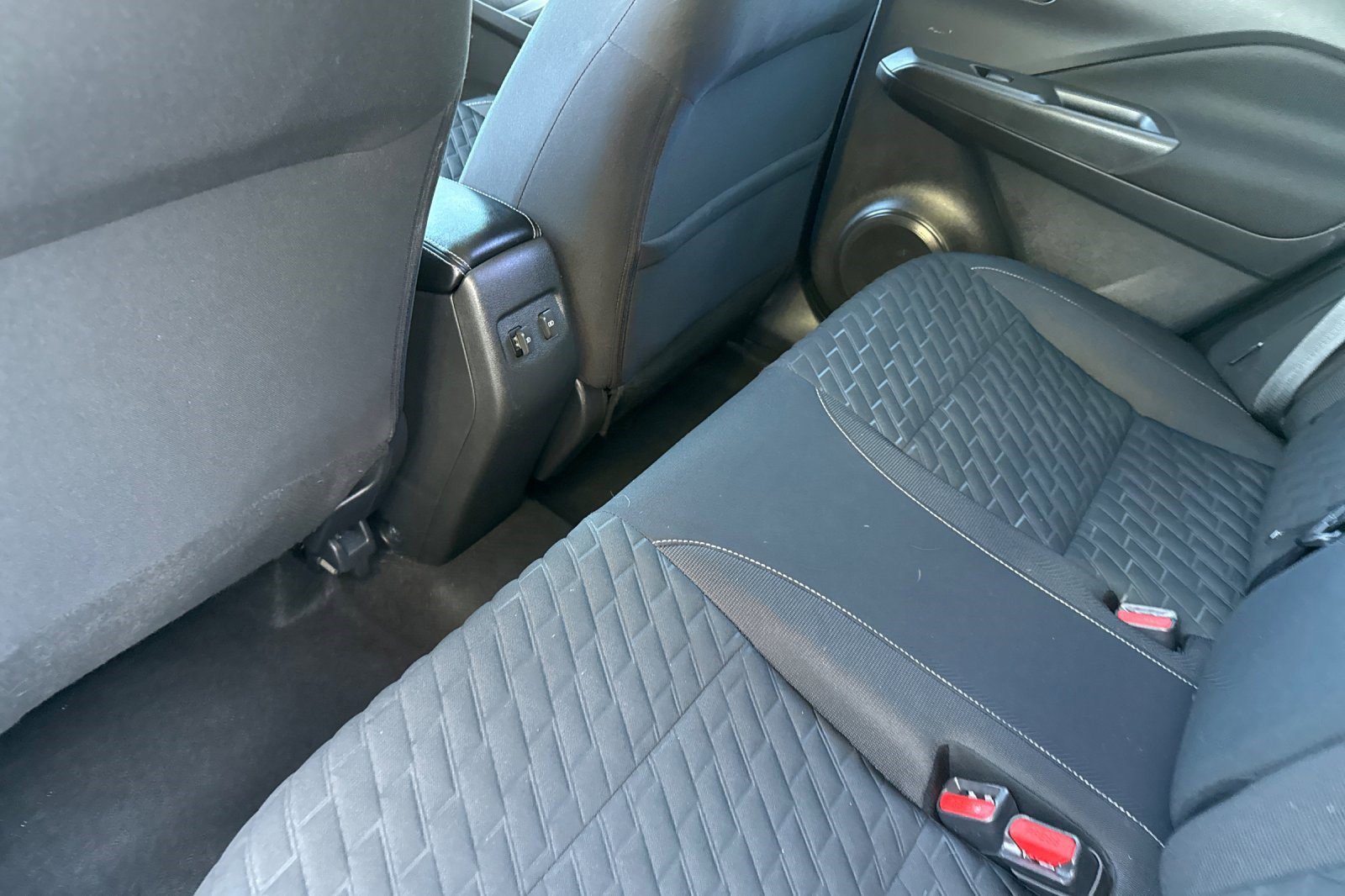 Used 2023 Nissan Kicks SV FWD image 25