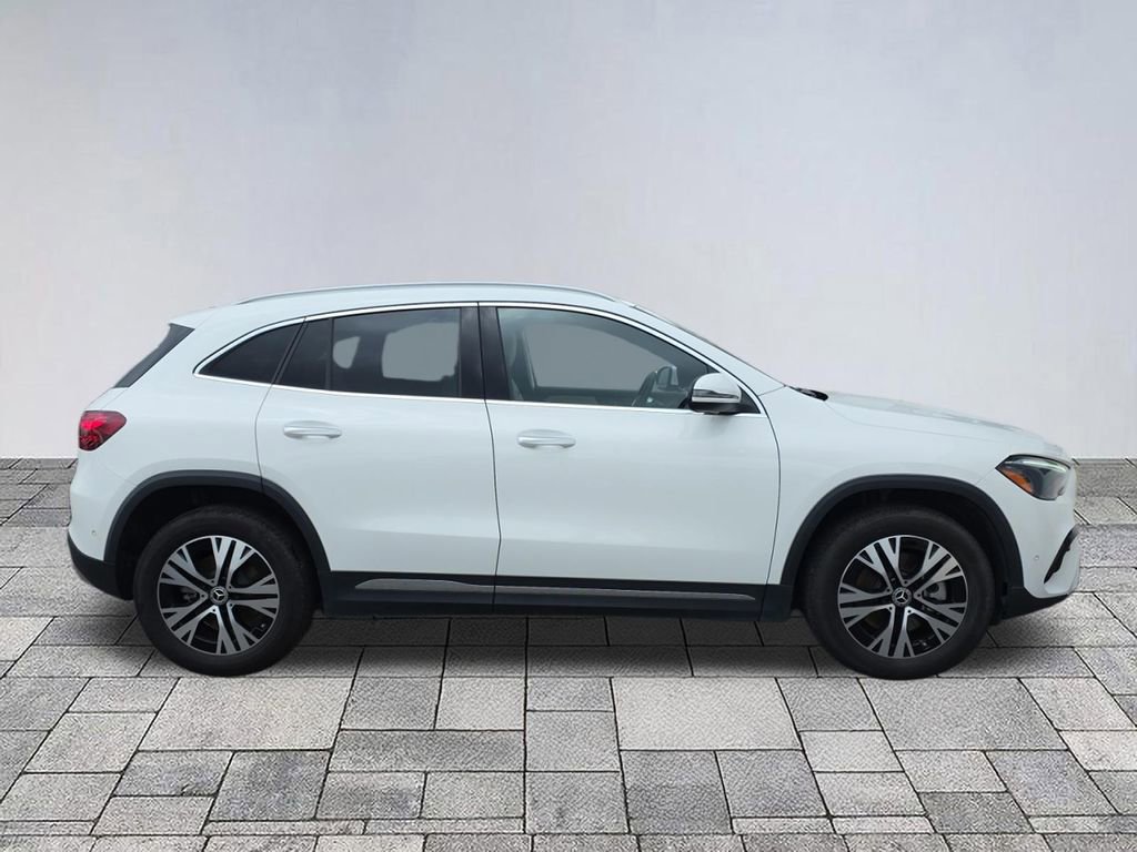 Certified 2025 Mercedes-Benz GLA 250 4MATIC image 8