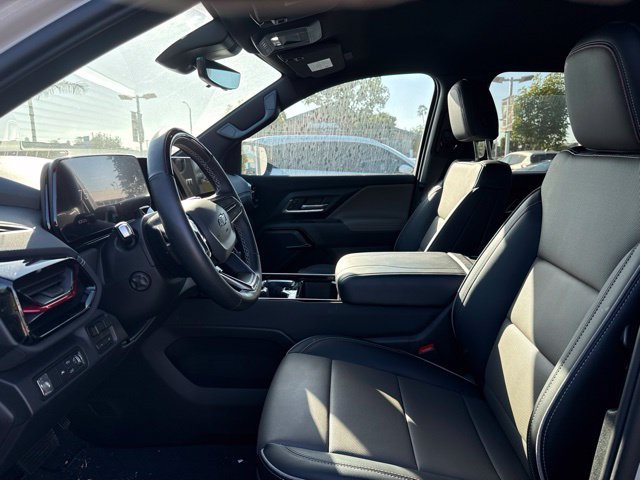 Used 2026 Chevrolet Silverado EV Trail Boss w/ Premium Package AWD/4WD image 6