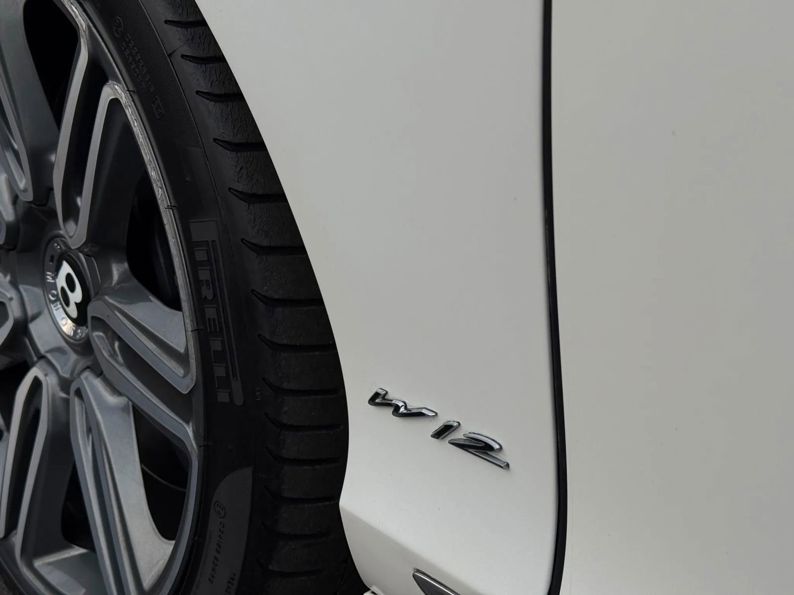 Used 2017 Bentley Continental GT image 35