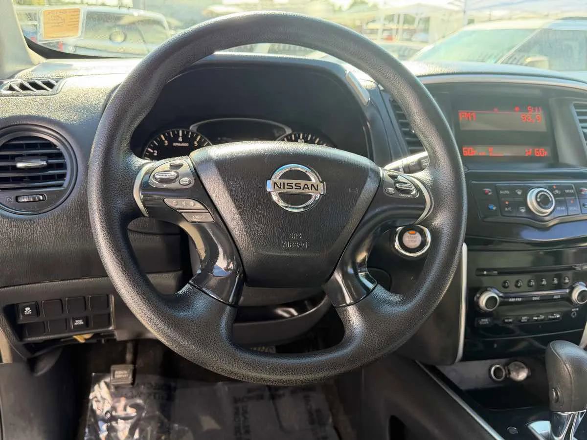 Used 2014 Nissan Pathfinder S FWD image 12