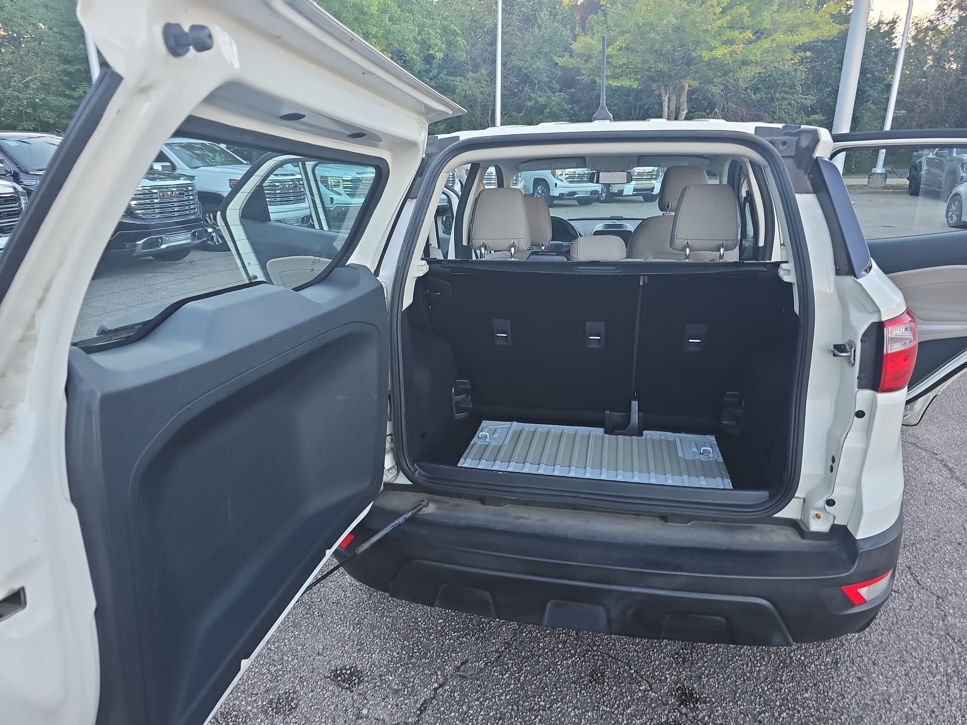 Used 2018 Ford EcoSport S FWD image 12