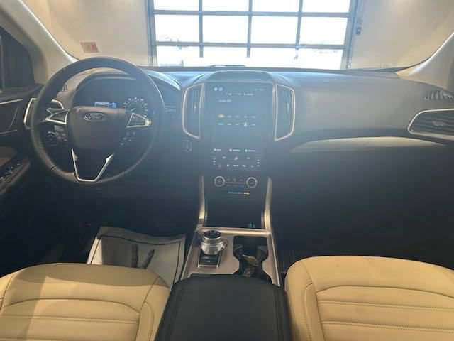 Used 2024 Ford Edge SEL w/ Convenience Package AWD/4WD image 7