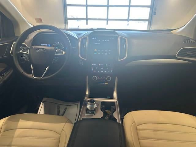 Used 2024 Ford Edge SEL w/ Convenience Package image 7