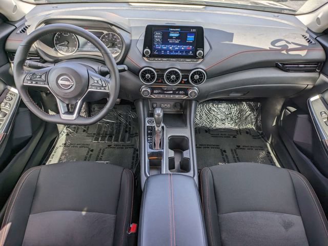 Used 2025 Nissan Sentra SR FWD image 14