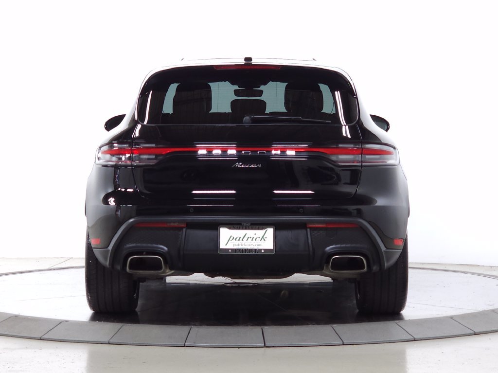 Used 2024 Porsche Macan Turbo AWD/4WD image 4