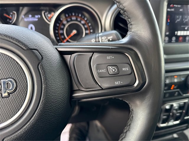 Used 2022 Jeep Gladiator Willys image 32