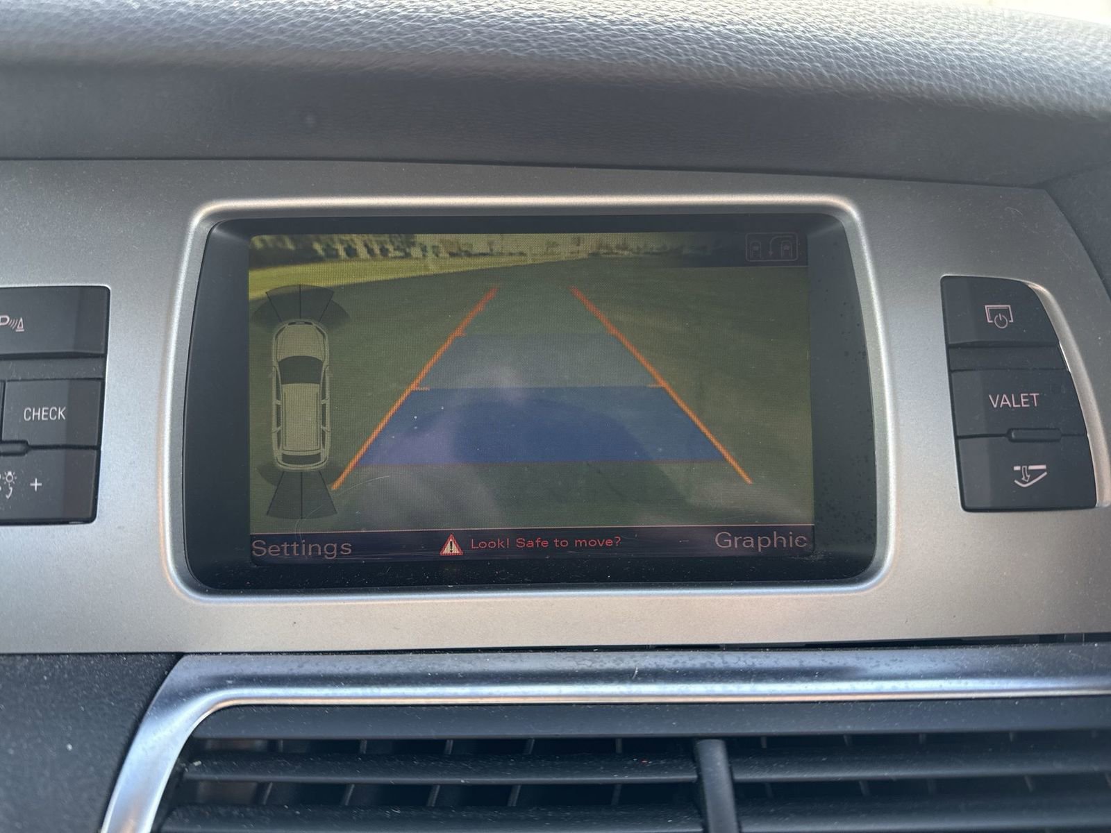 Used 2010 Audi Q7 3.6 Premium Plus image 17