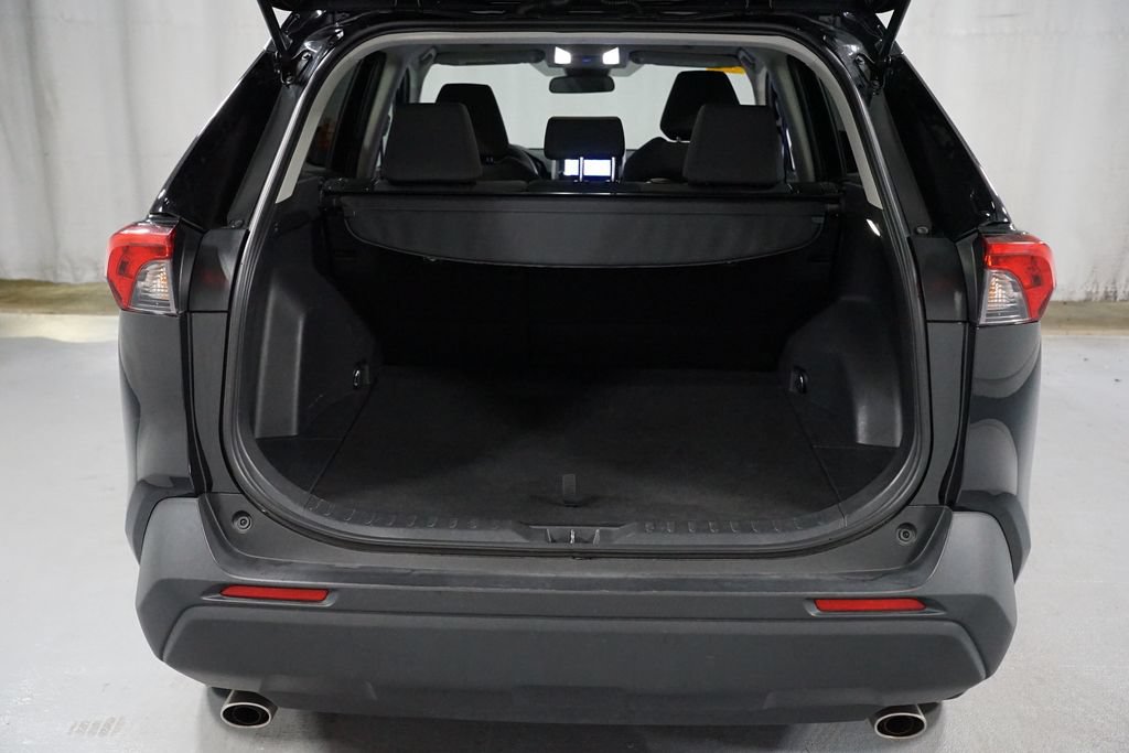 Certified 2025 Toyota RAV4 XLE FWD image 34
