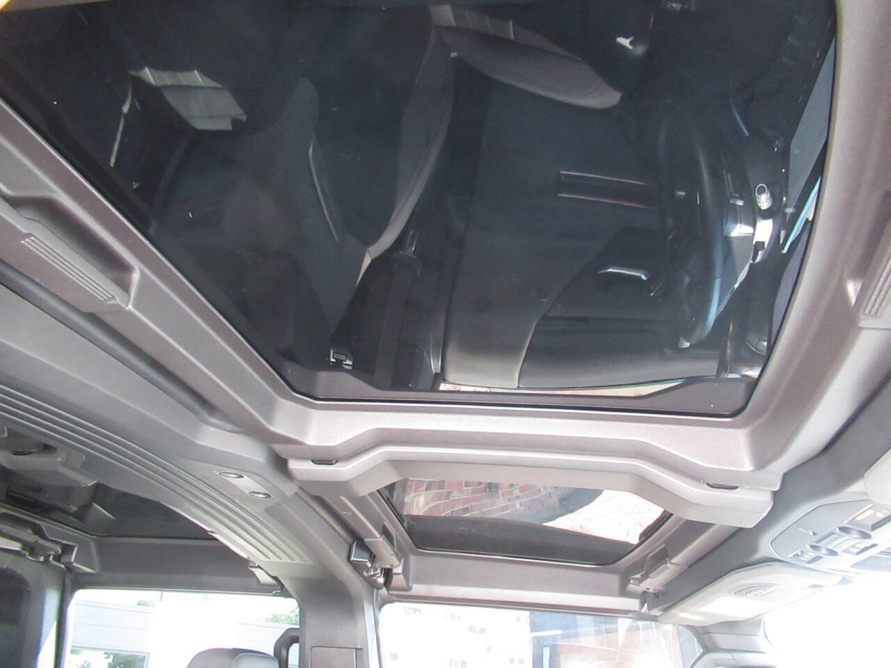 Used 2025 GMC Hummer EV 2X AWD/4WD image 12