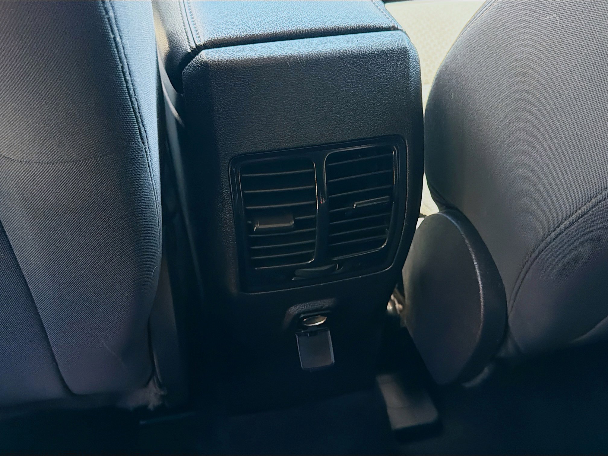 Used 2018 Ford Escape SE image 20