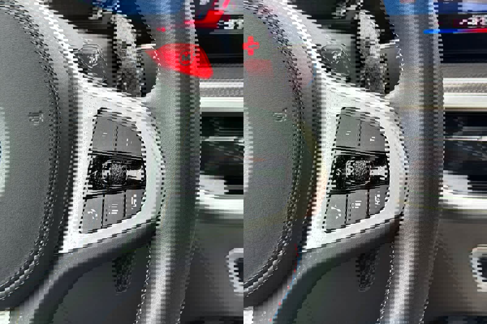 Used 2024 BMW X6 M Competition w/ Executive Package image 29