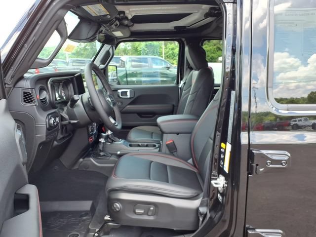 New 2026 Jeep Gladiator Rubicon w/ Steel Power Dome Hood Package AWD/4WD image 6
